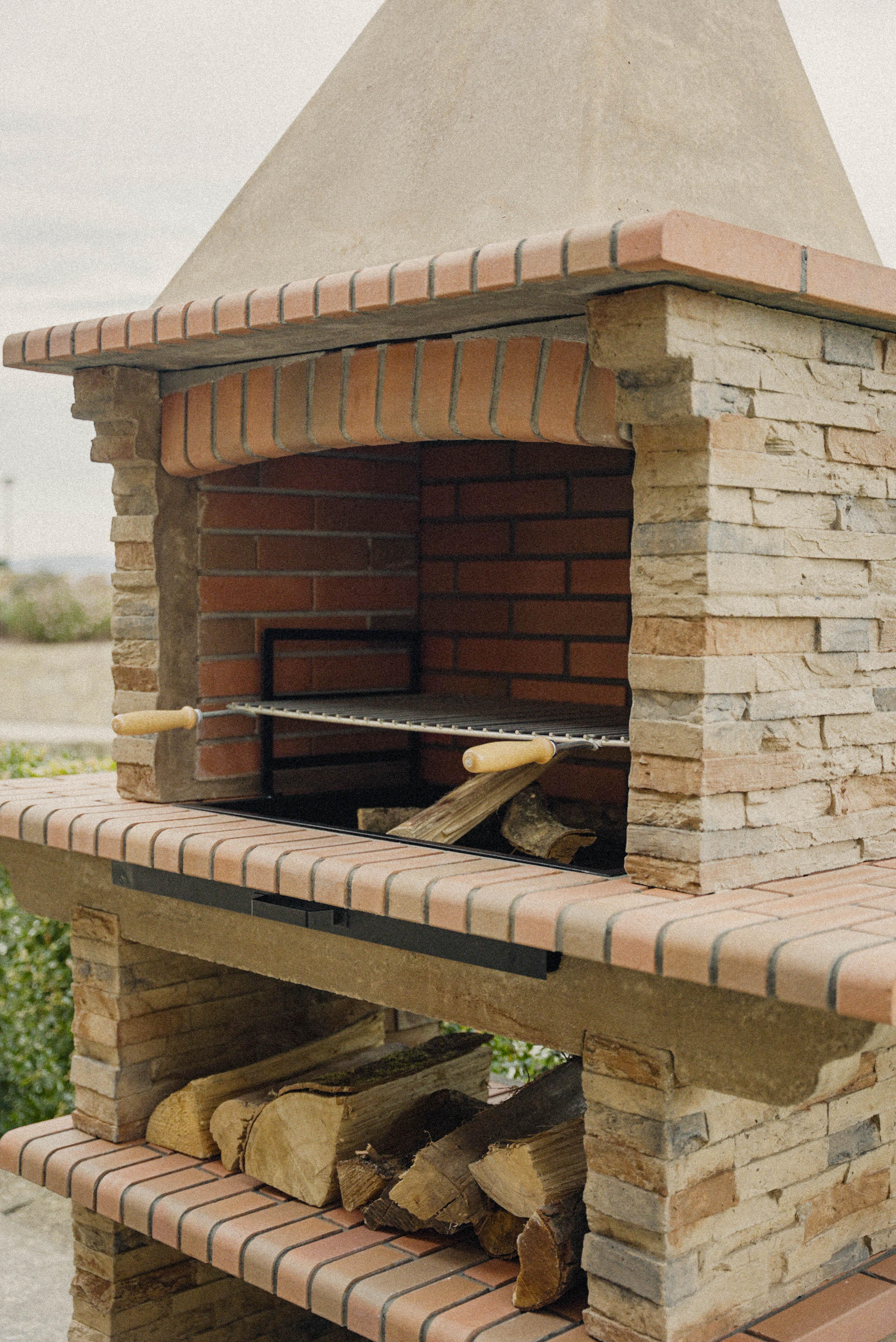 Barbacoa de Piedra Rivieira XL – Modelo 421 | Gran Hogar 83 cm