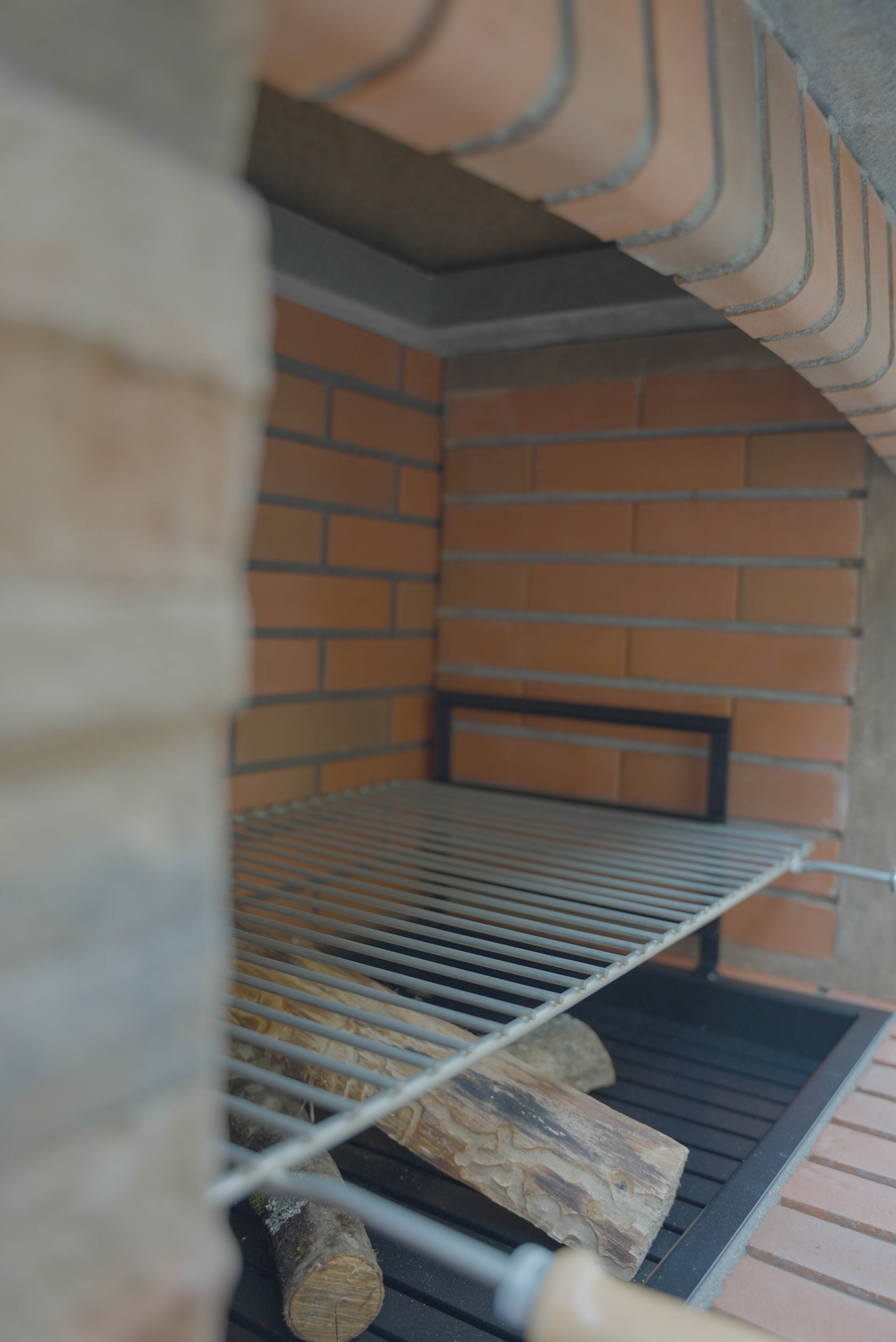 Barbacoa de Piedra Rivieira XL – Modelo 421 | Gran Hogar 83 cm
